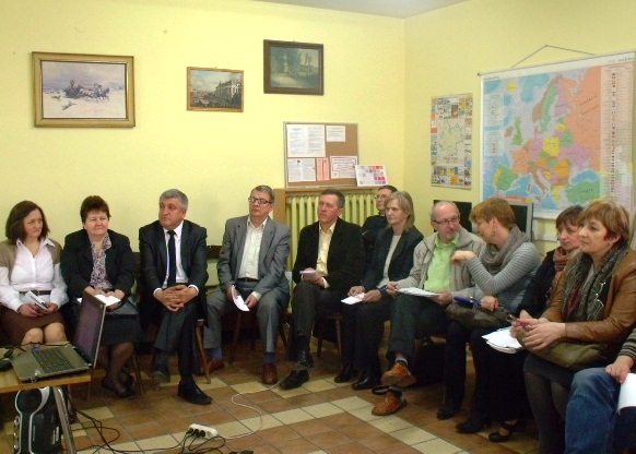Partnerstwo Lokalne na rzecz Gminy Osiek Mały – I spotkanie w bibliotece