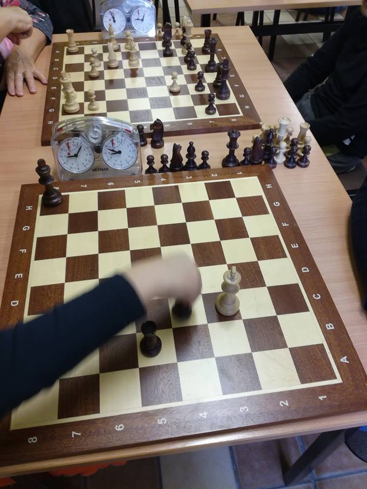 Turniej szachowy w bibliotece